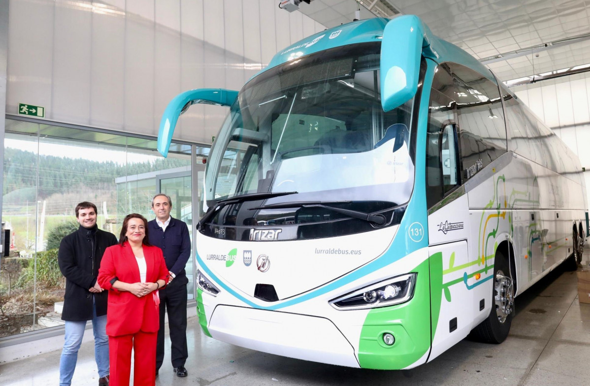 Lurraldebus invierte cinco millones en la compra de 16 autocares irizar