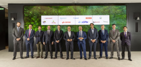 Cepsa y begas se unen para descarbonizar el transporte urbano con bioautogas