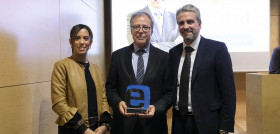 Josep maria marti recibe el premio de honor a la trayectoria personal