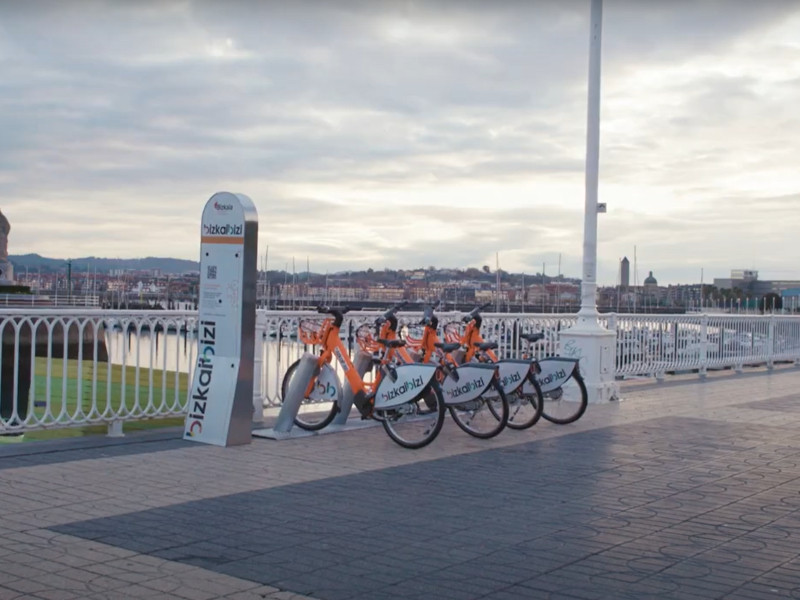 Sagales y tier mobility gestionaran la bicicleta compartida de vizcaya