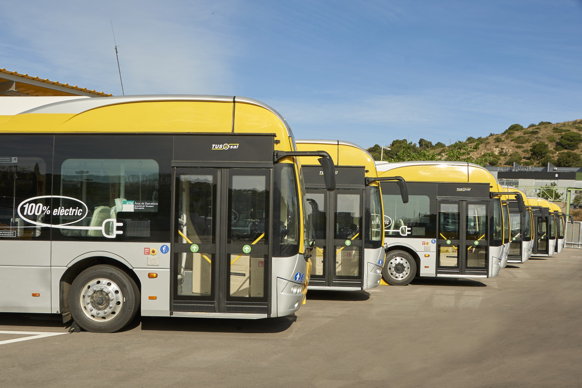 Tusgsal organiza un debate sobre el autobus nocturno