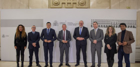 Canarias transfiere a los cabildos 36 millones para el transporte en autobus