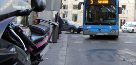El mitma recibe los compromisos para rebajar un 50 el transporte publico