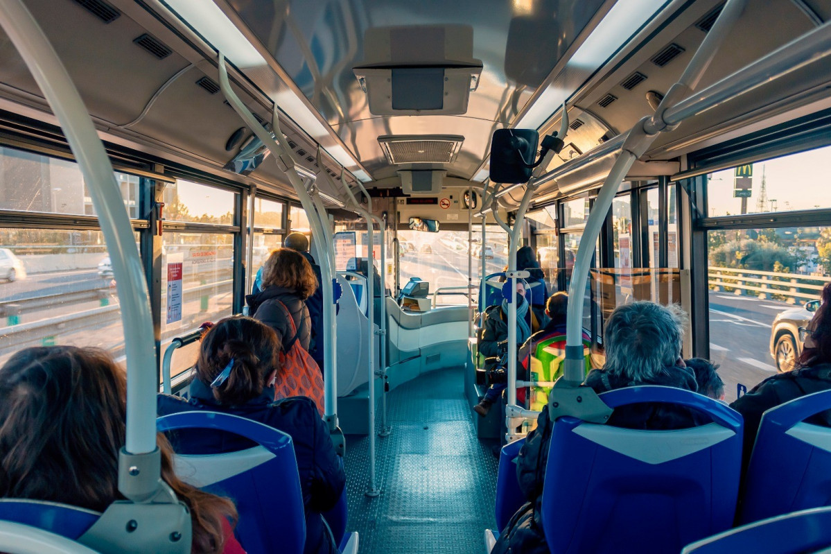 Los autobuses a los poligonos industriales valencianos aumentan el numero de usuarios un 250