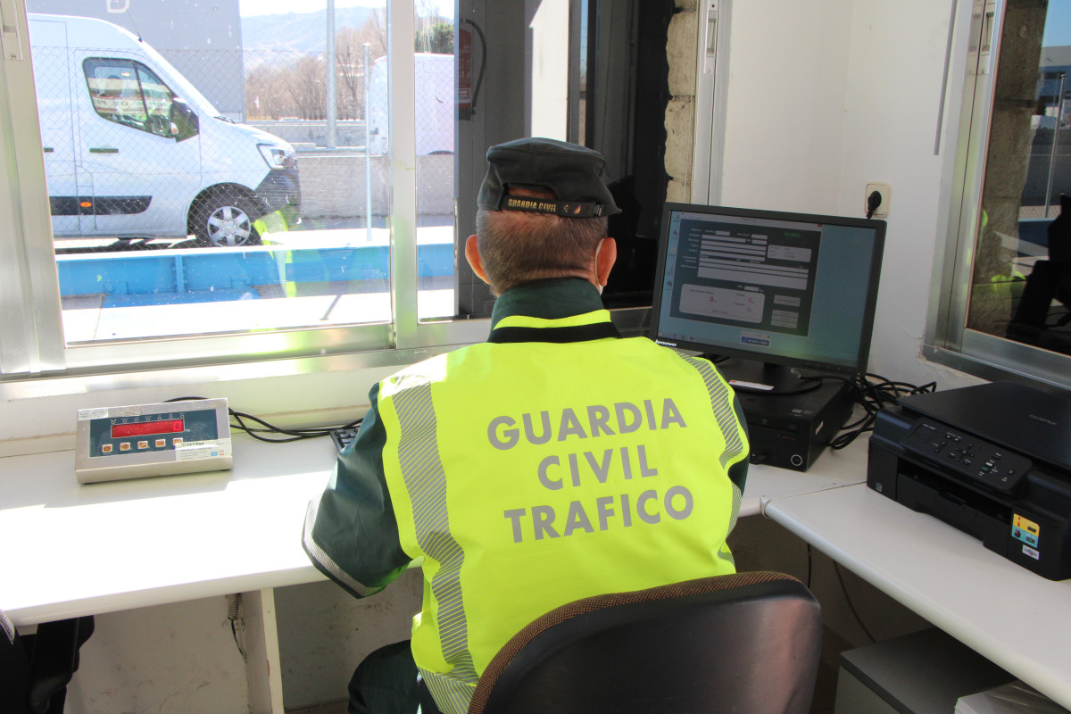 La dgt intensifica el control de autobuses y camiones
