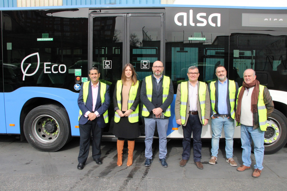 Alsa incorpora un tercer autobus hibrido a la flota de arganda del rey