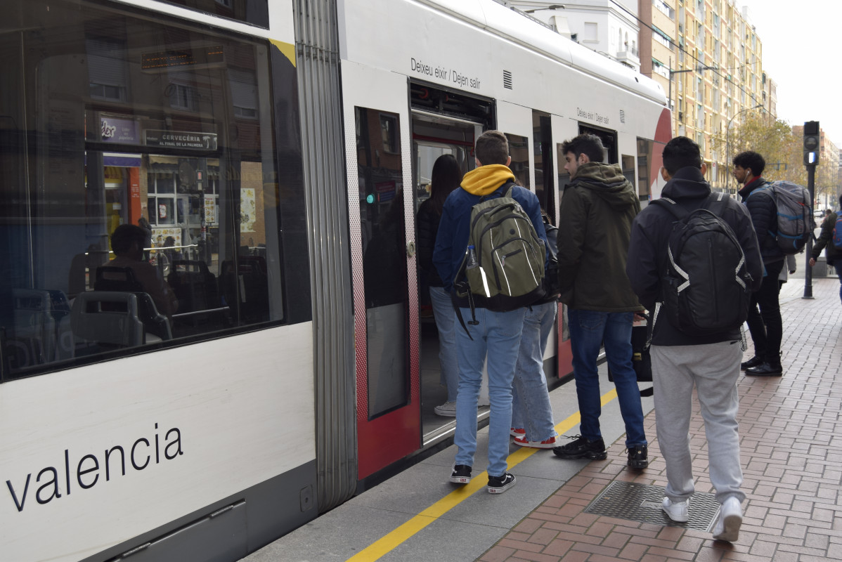 La generalitat valenciana distribuye 277000 abonos jovenes