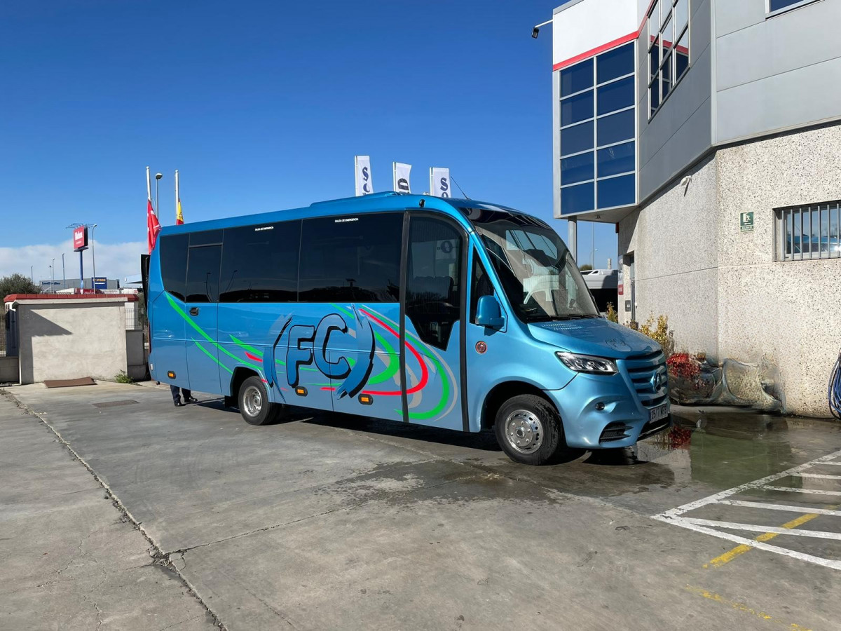 Ferrin costa adquiere un microbus icaro de gbister