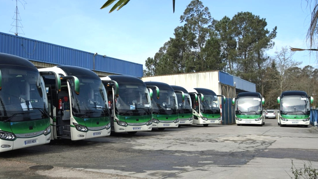 Empresa ojea adquiere ocho midibuses de king long