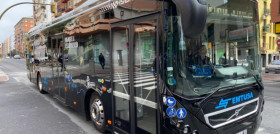 Emtusa de huelva prueba el autobus hibrido de volvo