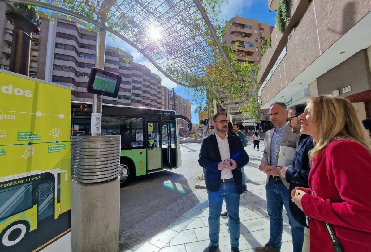 Lorca digitaliza el servicio de autobus urbano