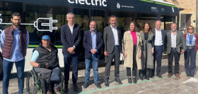 Auesa presenta un autobus electrico de solaris