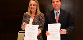 El consorcio de granada y repsol pactan acelerar la descarbonizacion en el transporte publico
