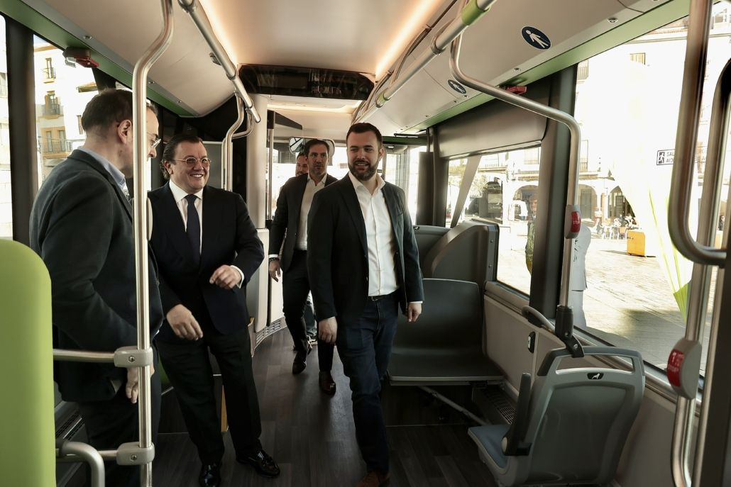 El transporte urbano de caceres cuenta con su primer autobus electrico