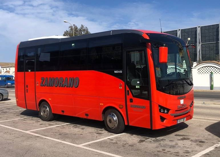 Zamorano apuesta por el midibus novo de isuzu