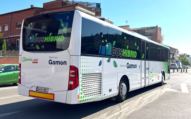 Gamon incorpora el primer autobus hibrido interurbano de lleida
