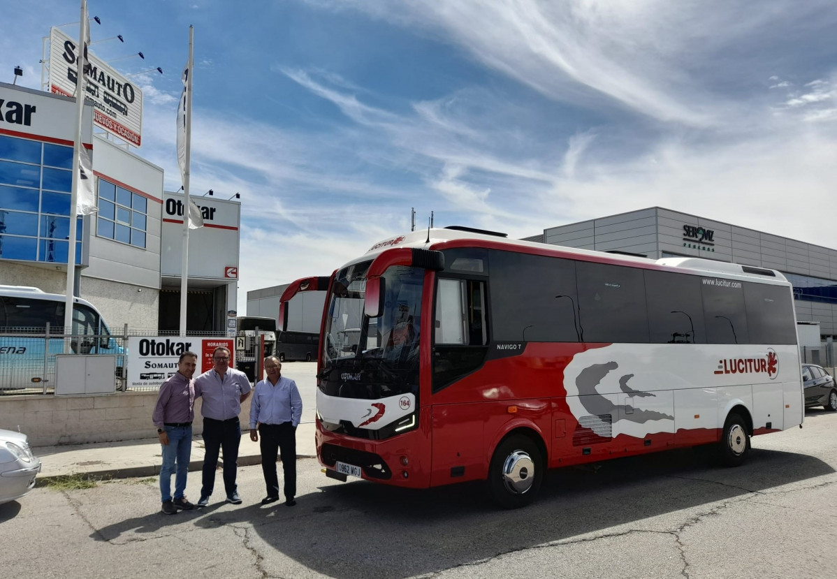 Lucitur incorpora a su flota un midibus navigo t de otokar