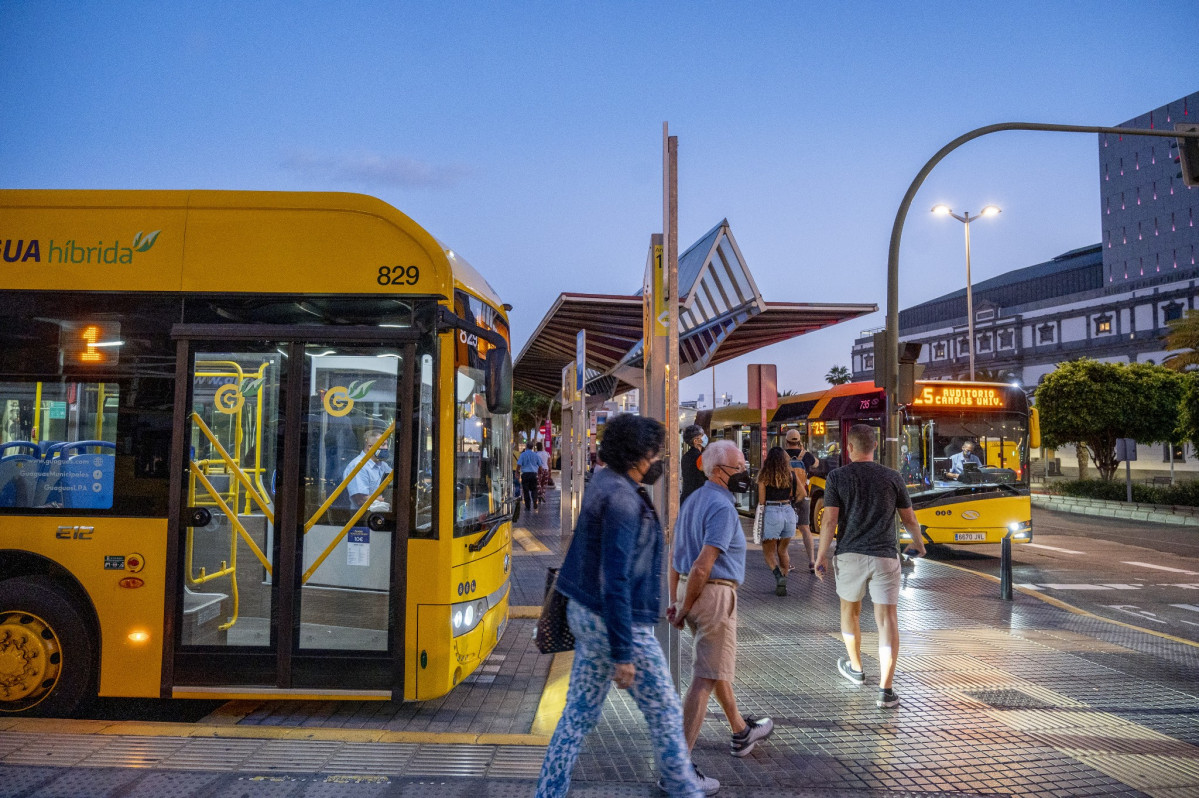 La demanda del transporte urbano en autobus crece un 21 en marzo