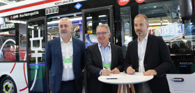 Indcar firma un contrato con tmb para probar el microbus bluebus