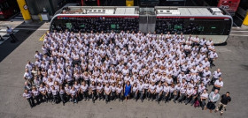Tmb incorpora 240 nuevos conductores de autobus