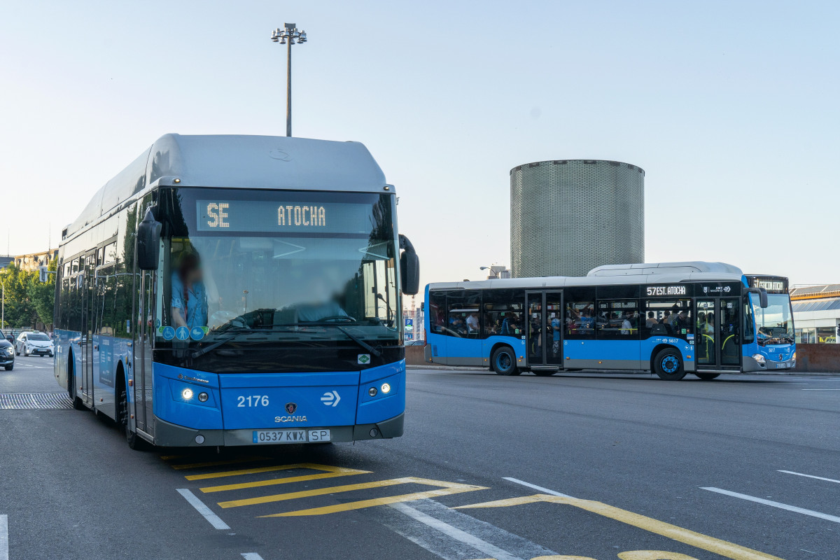 La emt de madrid transporta 950000 usuarios en la linea especial por las obras de la l1 de metro