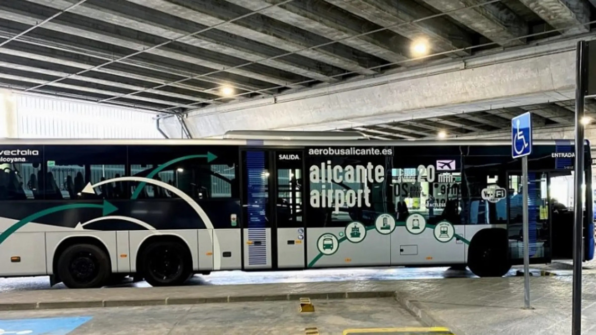 La generalitat valenciana habilita el autobus entre alicante y el aeropuerto las 24 horas