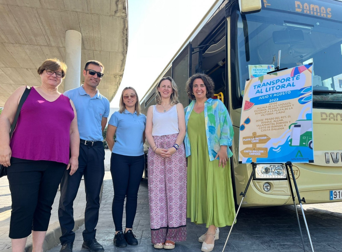 Cadiz estrena tres rutas mas de autobus al litoral