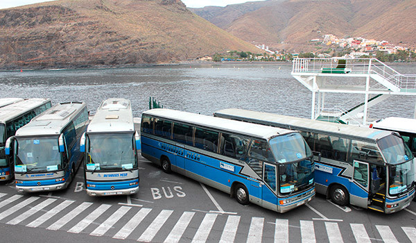 La empresa gomera autobuses mesa absorbe a la tinerfena acentejo