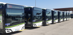 Auesa incorpora ocho autobuses electricos de solaris