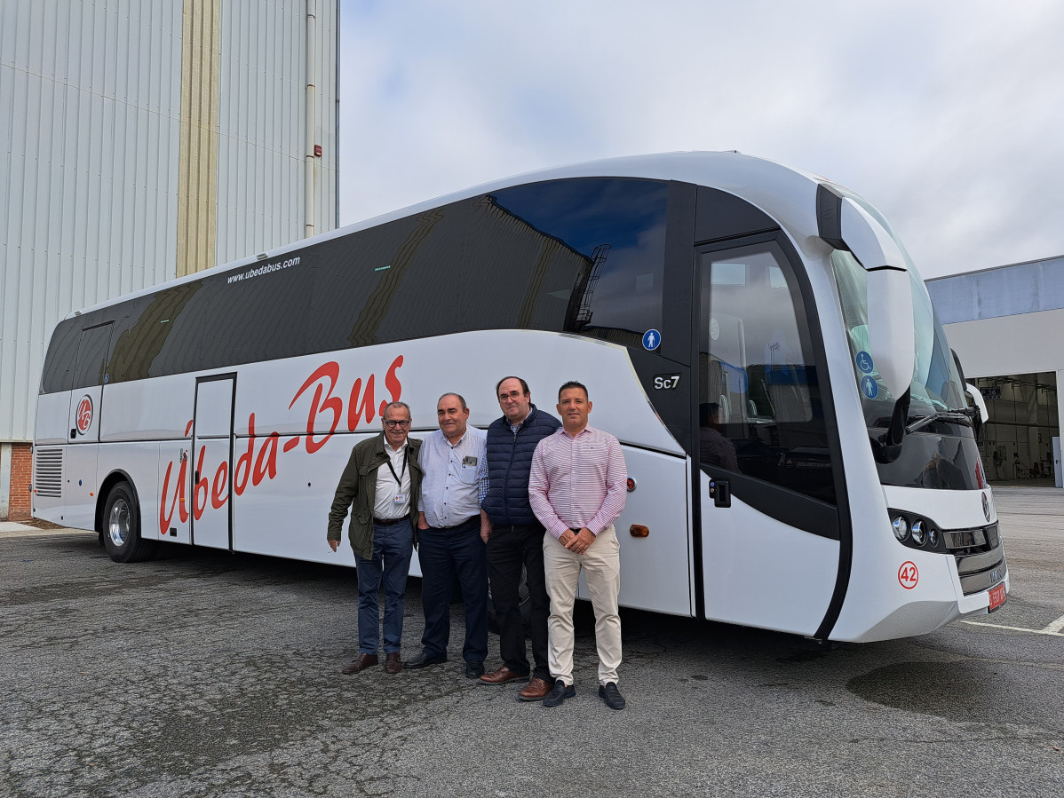 Ubedabus recibe un nuevo autocar con carroceria sc7 de sunsundegui