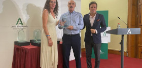 La junta de andalucia reconoce a cinco empresas de autobus