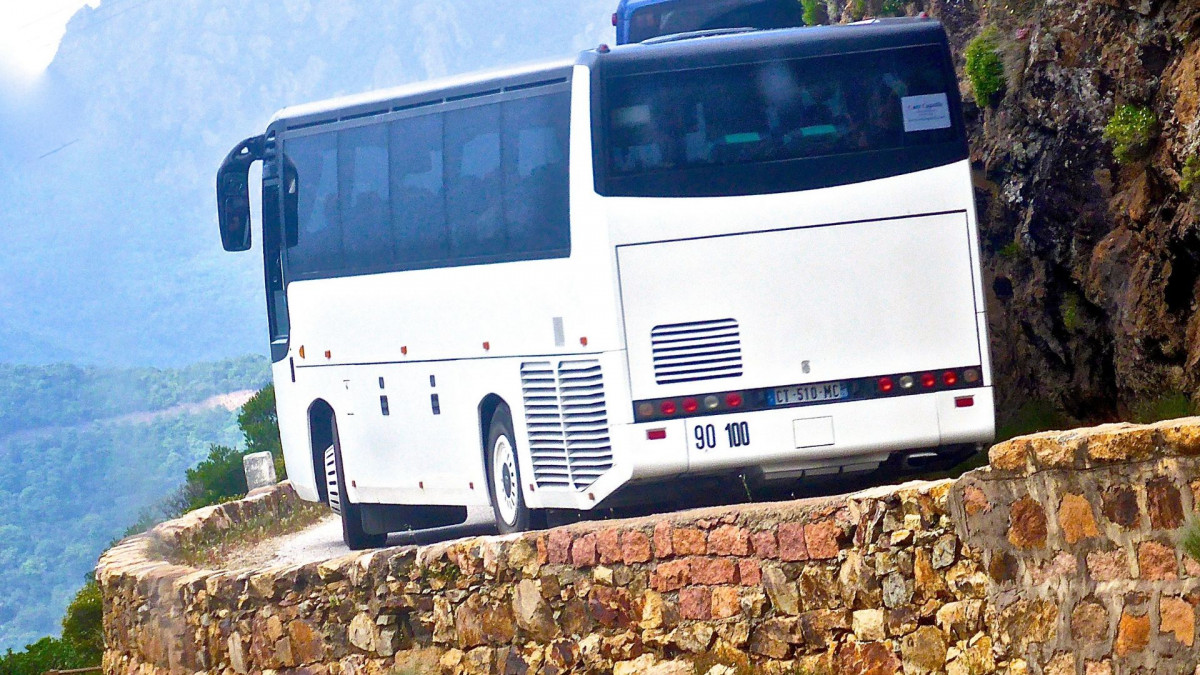 Atedibus senala una caida de la demanda de viajeros del 14 frente a 2019