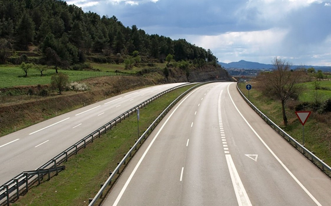 El mitma digitaliza la red de carreteras del estado