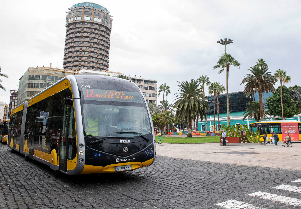 Guaguas municipales adjudica la recarga de los autobuses electricos a endesa x