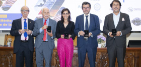 Manuel panadero y alsa reciben las medallas al merito en el transporte
