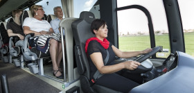 Las empresas de autobuses refuerzan sus servicios en todos los santos