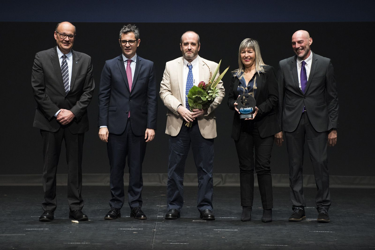Bus4me recibe dos premios por su contribucion a la movilidad sostenible