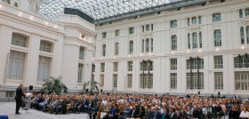 La emt de madrid reconoce la labor de 357 empleados