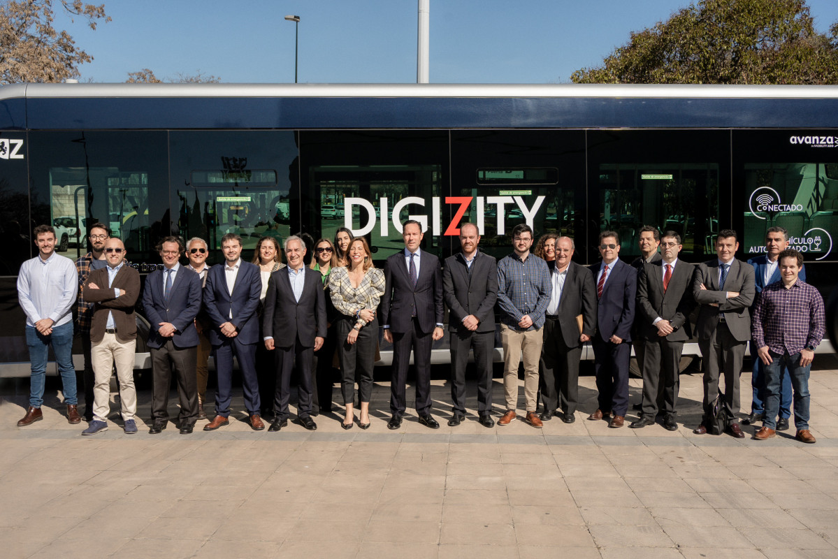 Arrancan las pruebas del autobus inteligente del proyecto digizity