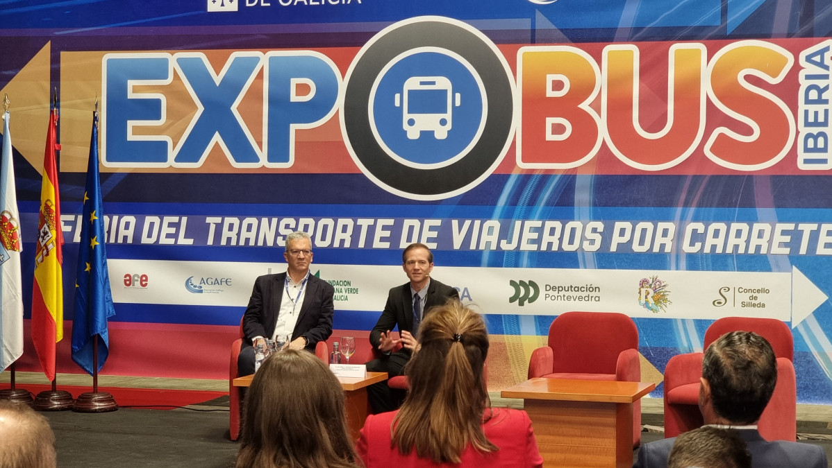 Maestro destaca las mejoras introducidas en el transporte publico gallego