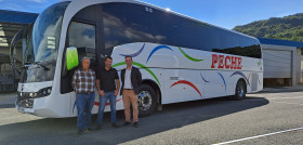 Autocares peche estrena una unidad del sc7 de sunsundegui