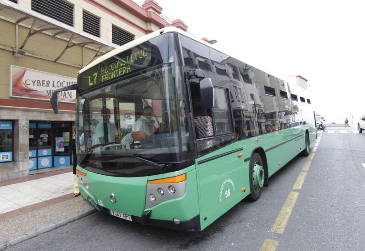 Queda desierta la compra de dos autobuses electricos en ceuta