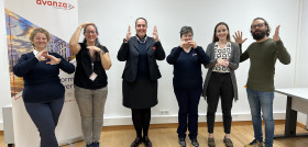 Avanza zaragoza mejora la experiencia de las personas con discapacidad auditiva