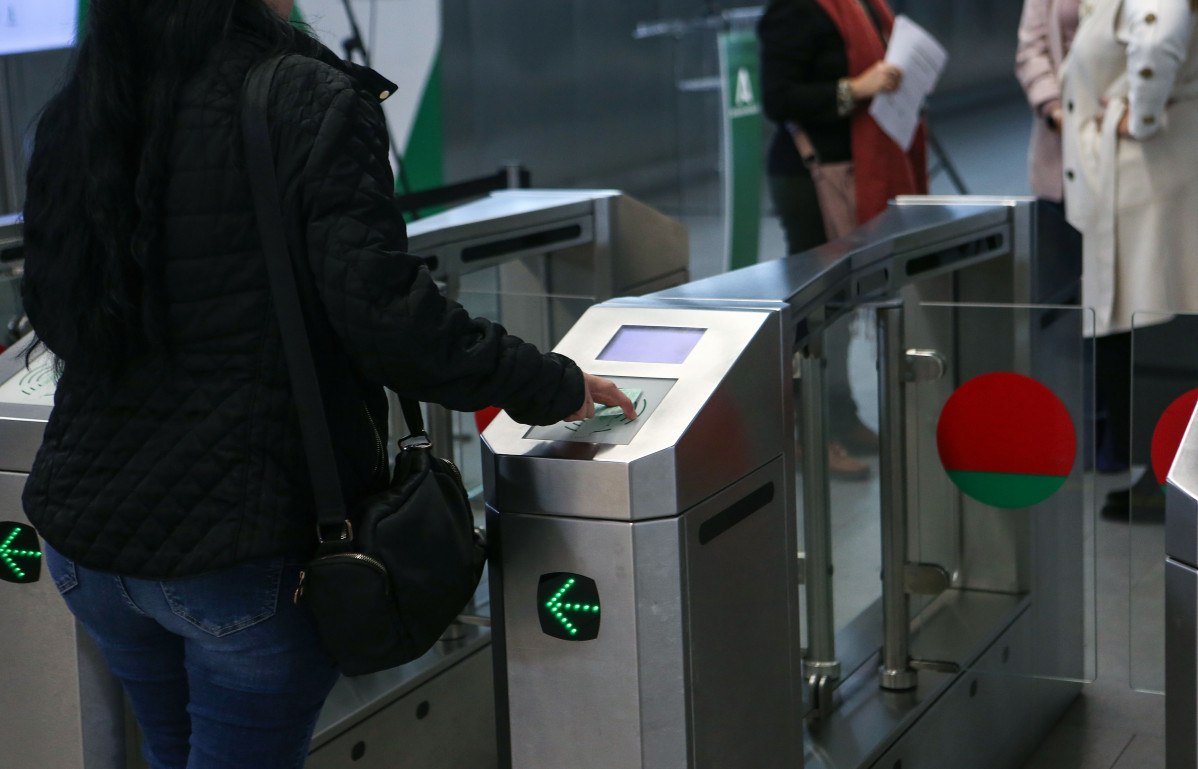 Andalucia y galicia mantendran los descuentos al transporte publico