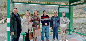 Andalucia invierte 400000 euros en renovar las paradas malaguenas