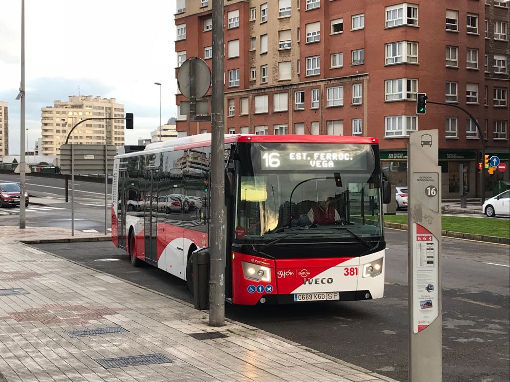 Emtusa de gijon marca un record historico en el uso del transporte publico