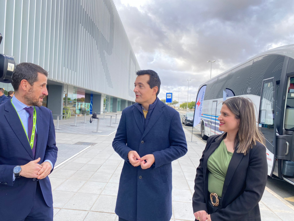 Se amplia la conexion en autobus del aeropuerto con murcia y cartagena