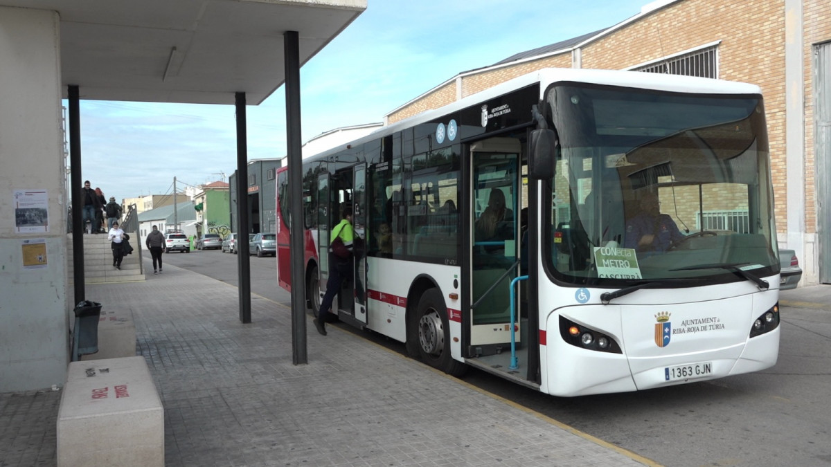 La cifra de viajeros del autobus urbano de ribarroja crece un 22 en 2023
