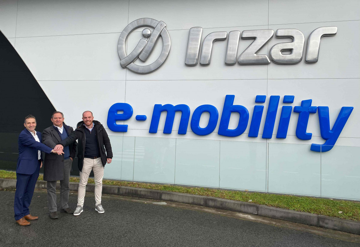 Zarauz adjudica tres autobuses electricos a irizar e mobility