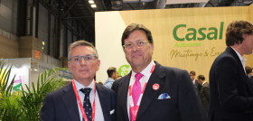 Casal promociona en fitur su linea de transporte turistico